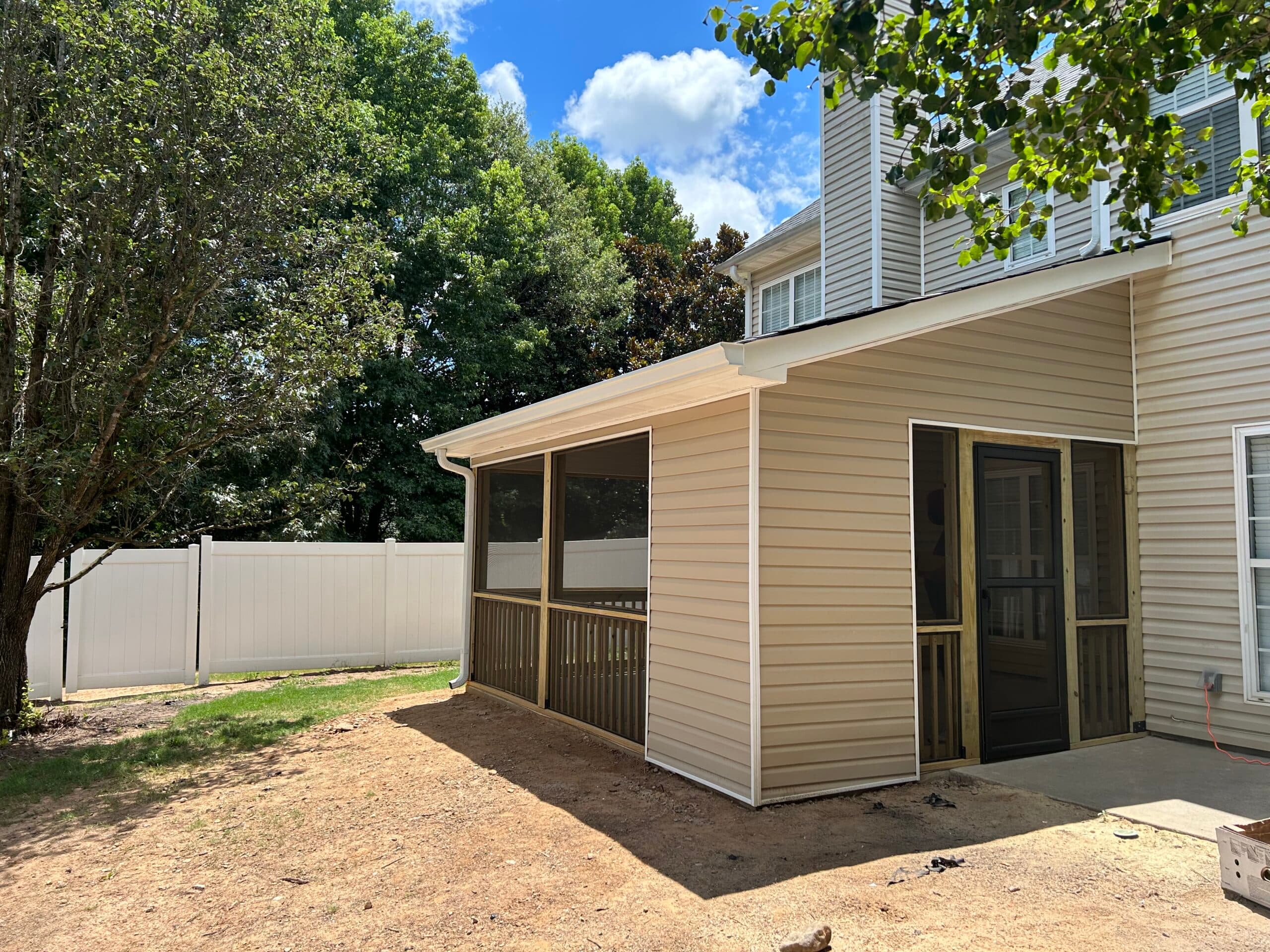 16'6x17 screen porch